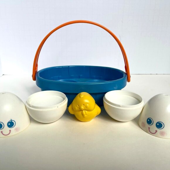 Fisher Price Wobbly Eggs in Basket & Chick Rare Complete - Picture 3 of 6